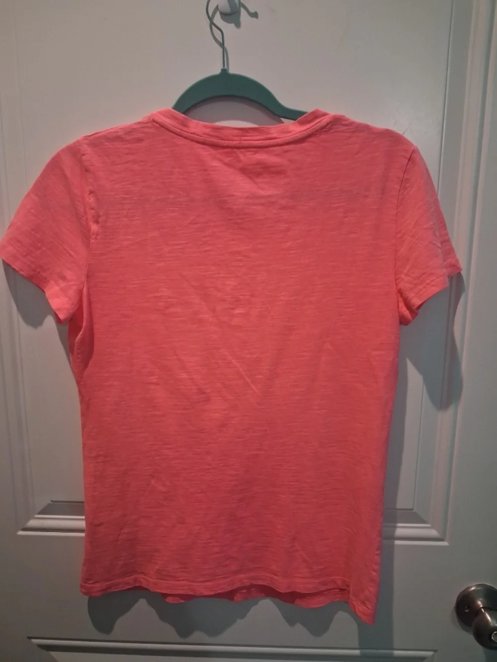NWT--UNIVERSAL THREAD WOMEN'S PINK COTTON V-NECK TOP! - Picture 2 of 6